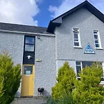 Ben Lettery Hostel *