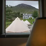 Ben Lettery Hostel *