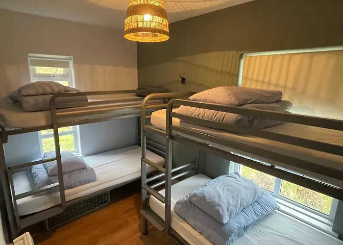 Ben Lettery Hostel *