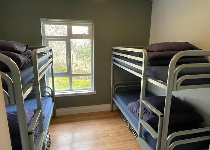 Ben Lettery Hostel *